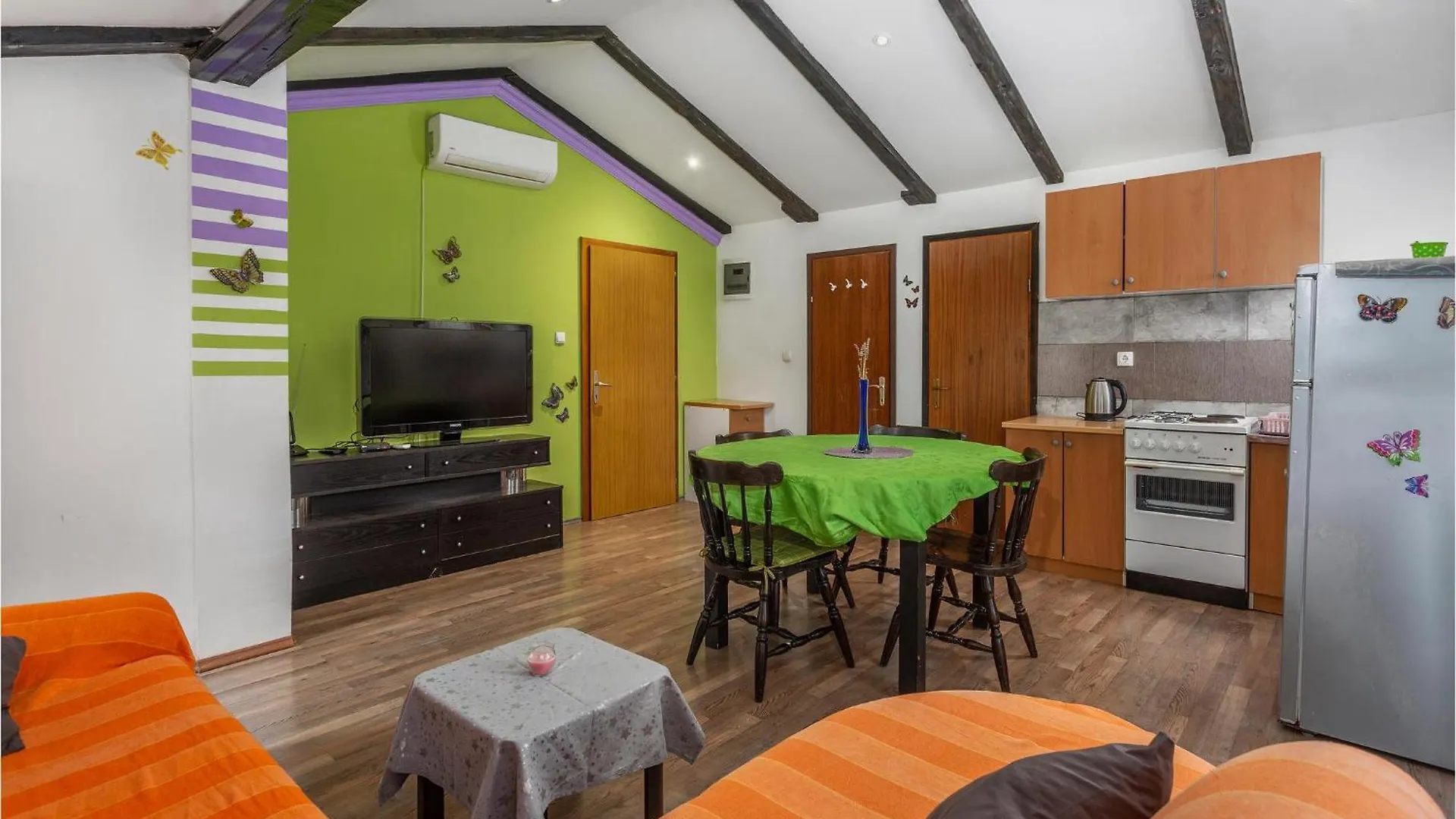 2 Bedroom Amazing Apartment In Njivice